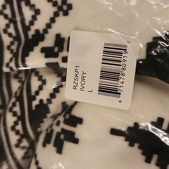 New PJ Salvage pajama joggers - Picture 5 of 11